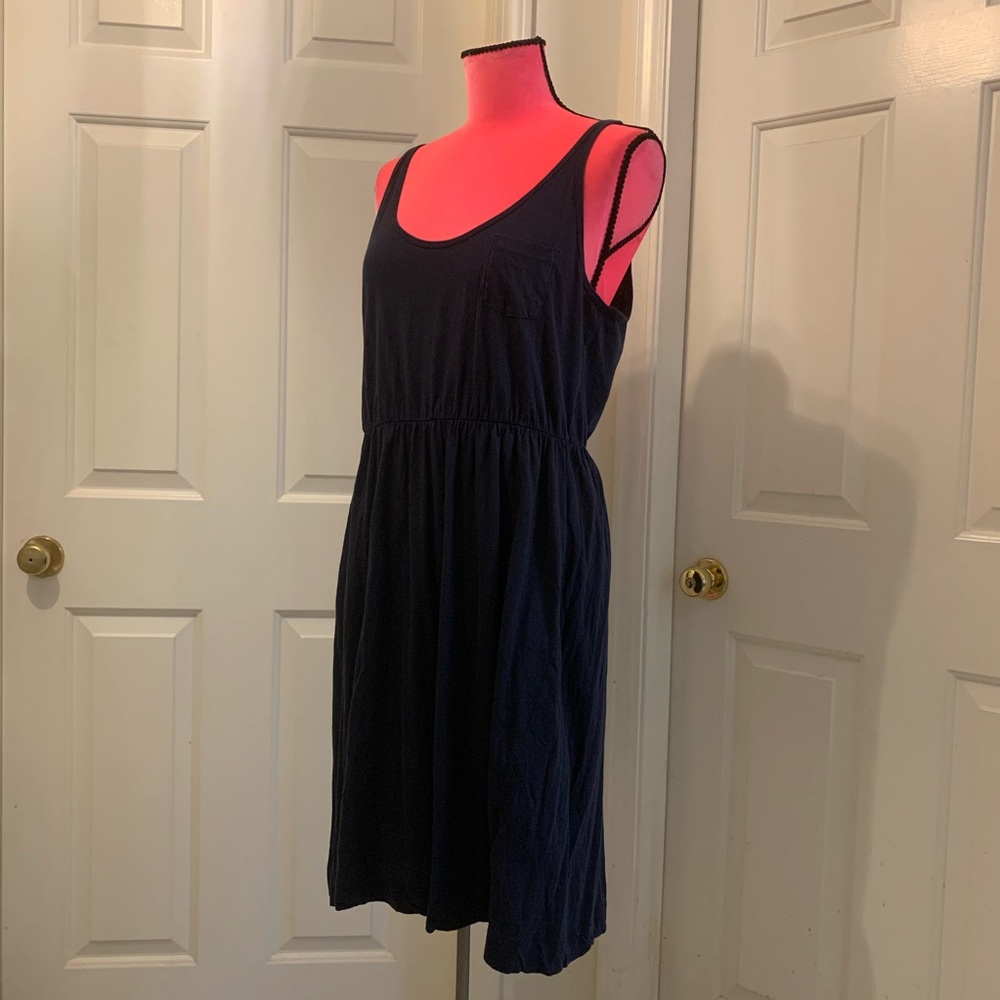 Like new H&M blue scoop-neck dress w/elastic waist